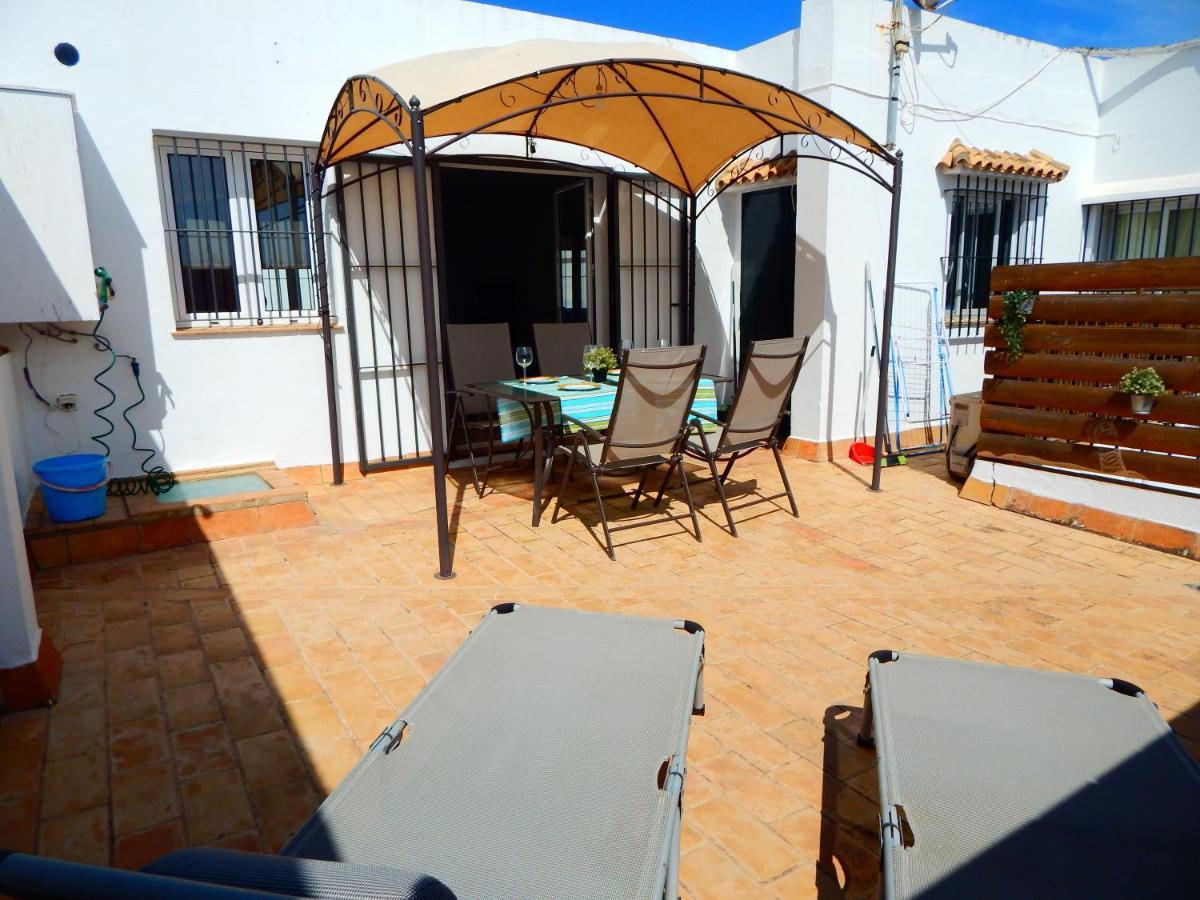 Garcia Lorca,solo Familia Y Parejas Conil De La Frontera